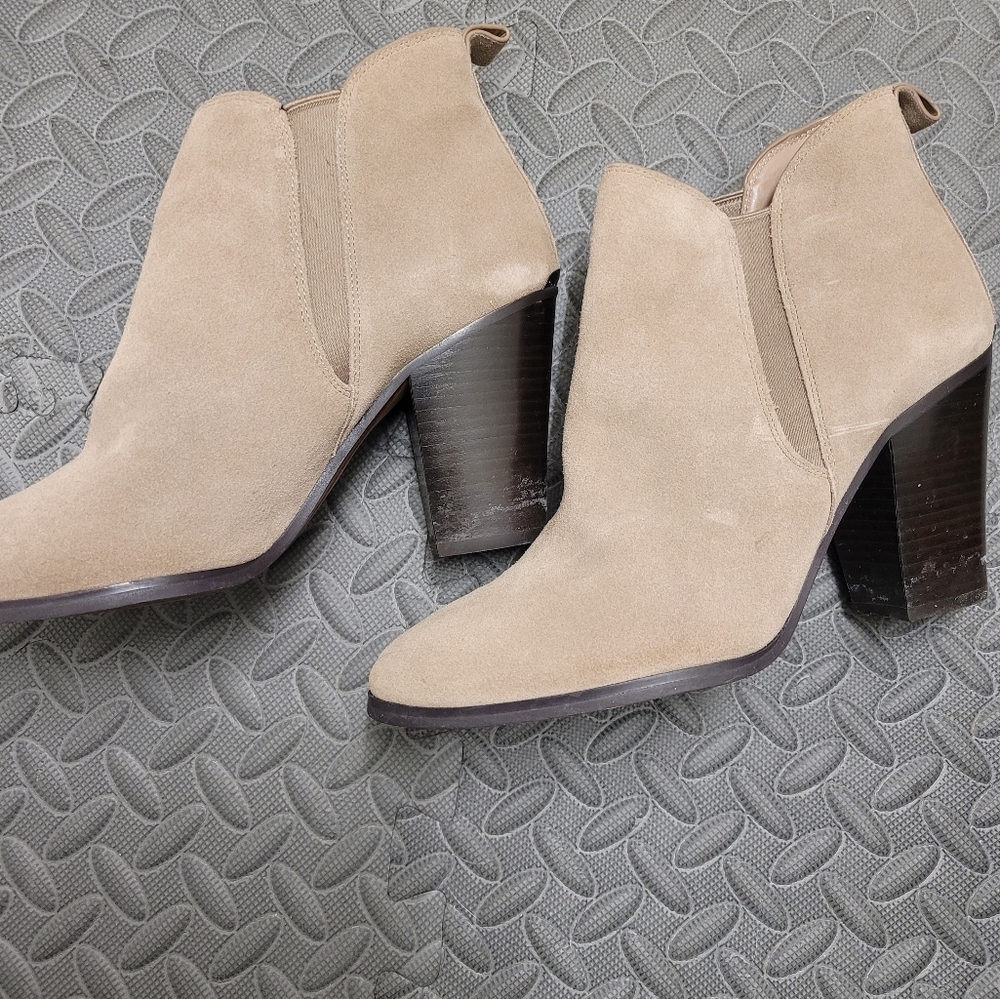 Michael Kors Shoe.